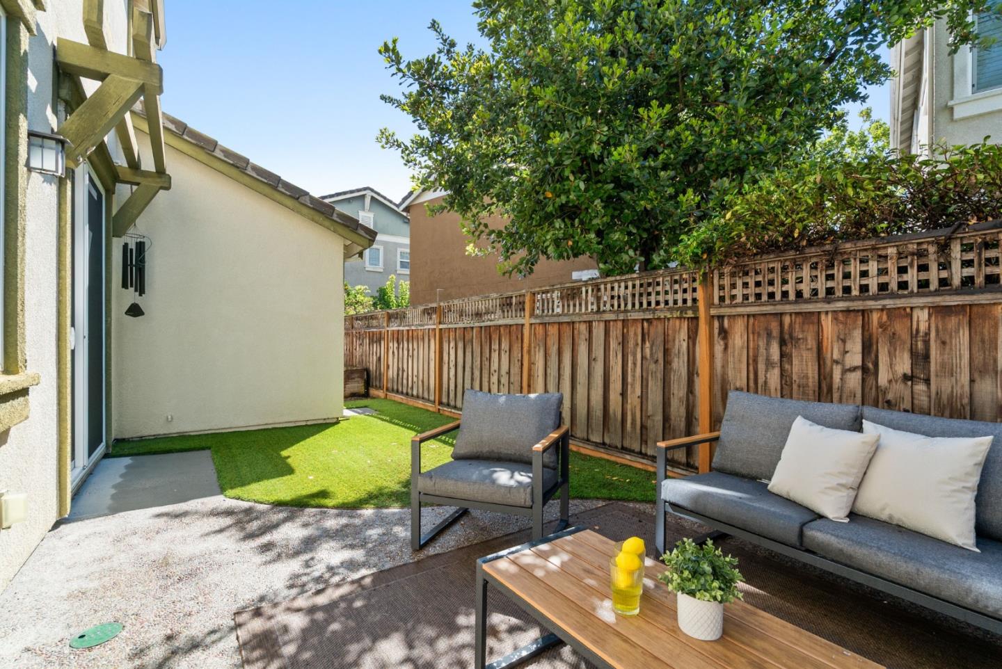 Detail Gallery Image 49 of 50 For 510 Sandlewood St, Menlo Park,  CA 94025 - 4 Beds | 3 Baths