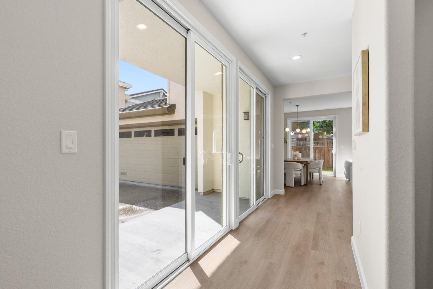 Detail Gallery Image 7 of 50 For 510 Sandlewood St, Menlo Park,  CA 94025 - 4 Beds | 3 Baths