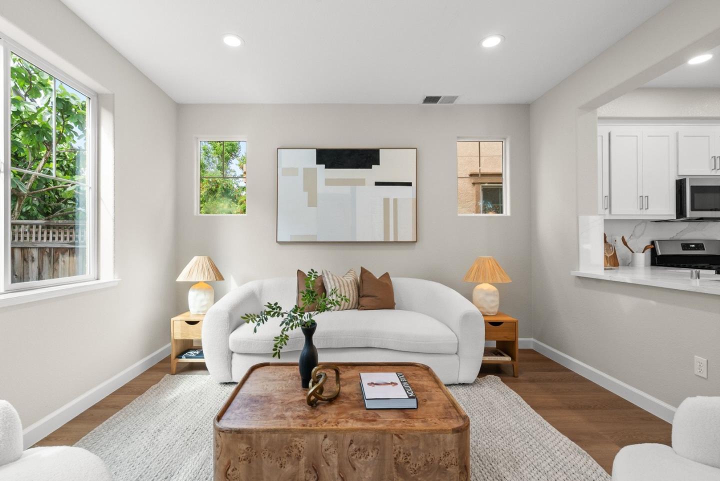 Detail Gallery Image 9 of 50 For 510 Sandlewood St, Menlo Park,  CA 94025 - 4 Beds | 3 Baths