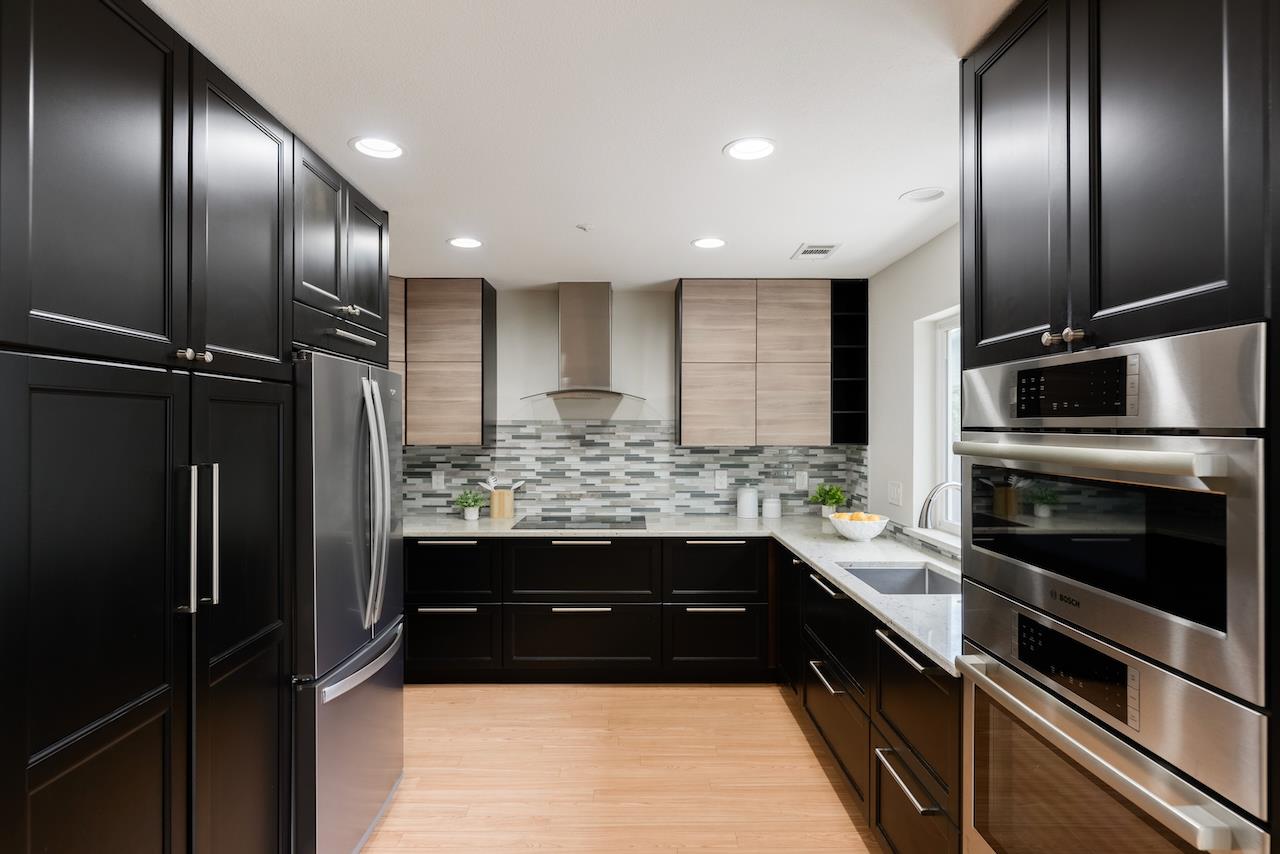 Front Image Thumbnail for ML82042968