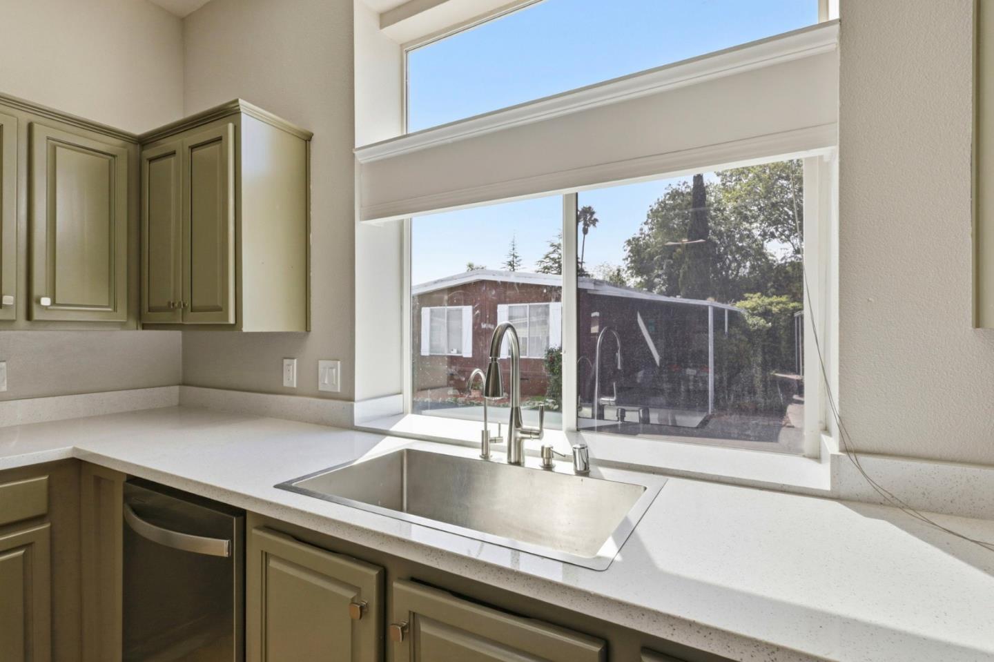 Detail Gallery Image 7 of 26 For 444 Whispering Pines Dr #36,  Scotts Valley,  CA 95066 - 3 Beds | 2 Baths