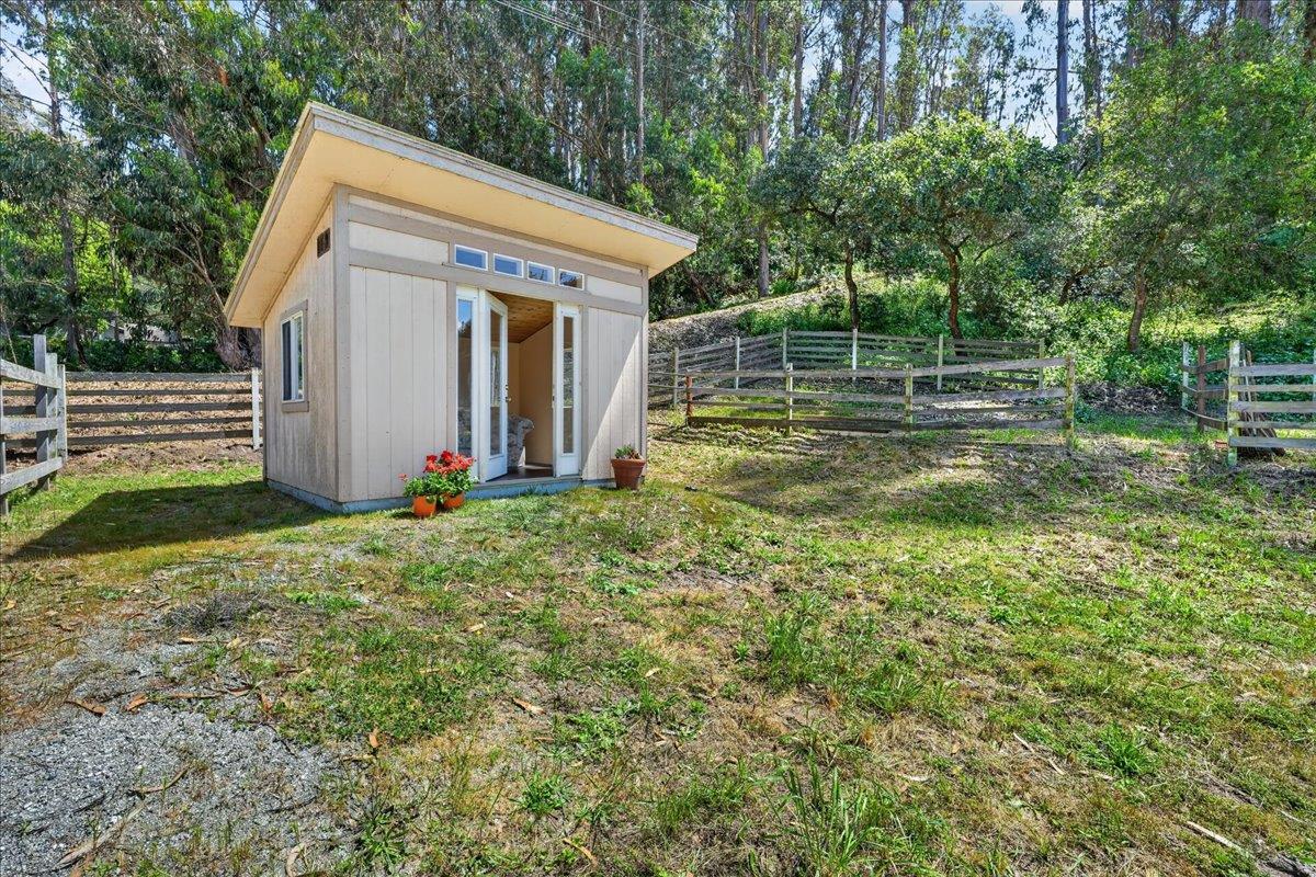 Detail Gallery Image 7 of 35 For 575 Snyder Ave, Aromas,  CA 95004 - 3 Beds | 2 Baths