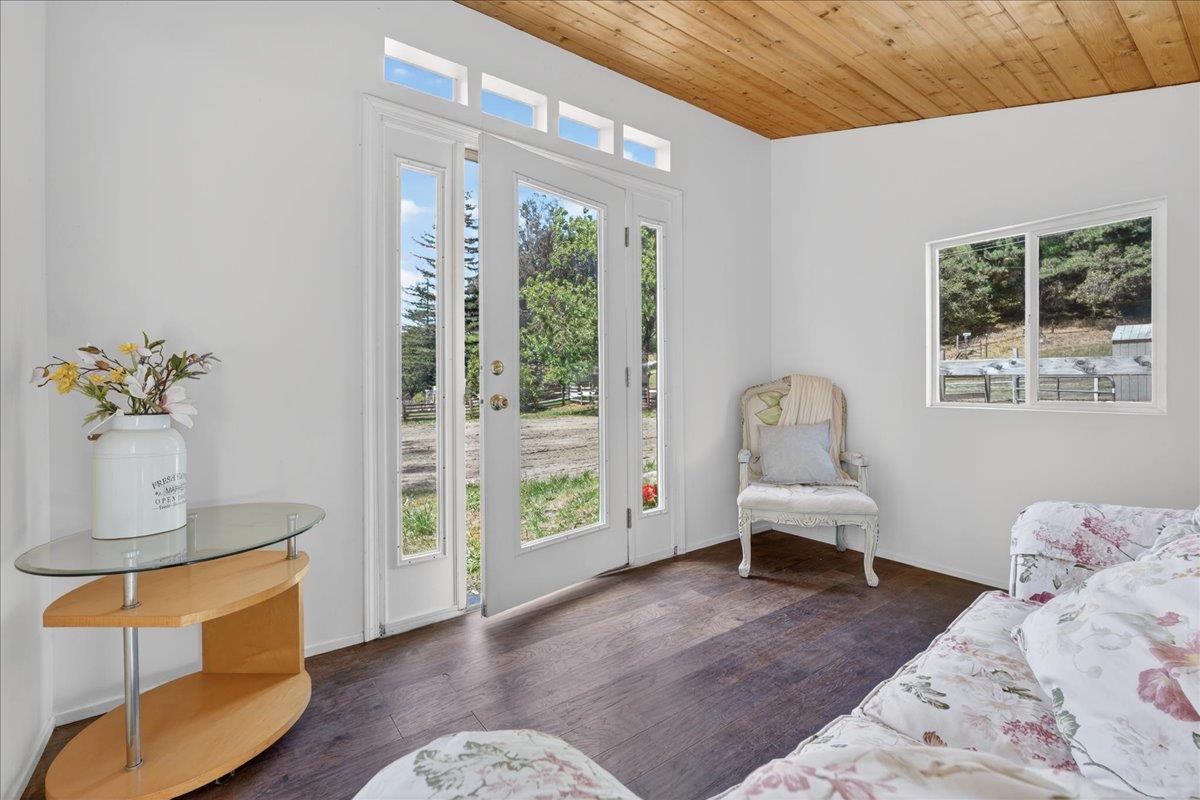 Detail Gallery Image 8 of 35 For 575 Snyder Ave, Aromas,  CA 95004 - 3 Beds | 2 Baths