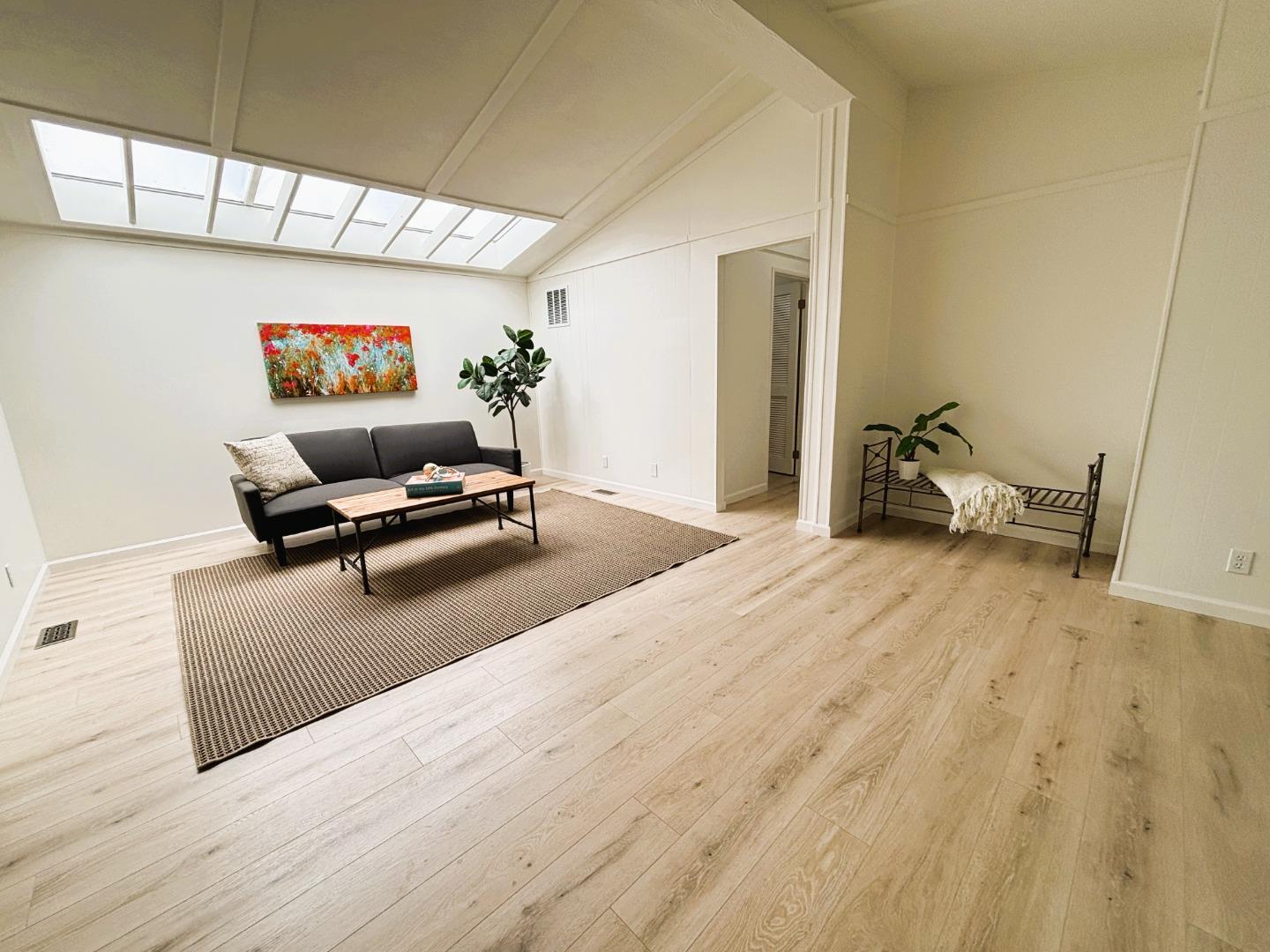 Detail Gallery Image 13 of 22 For 391 Millpond Dr #391,  San Jose,  CA 95125 - 2 Beds | 2 Baths