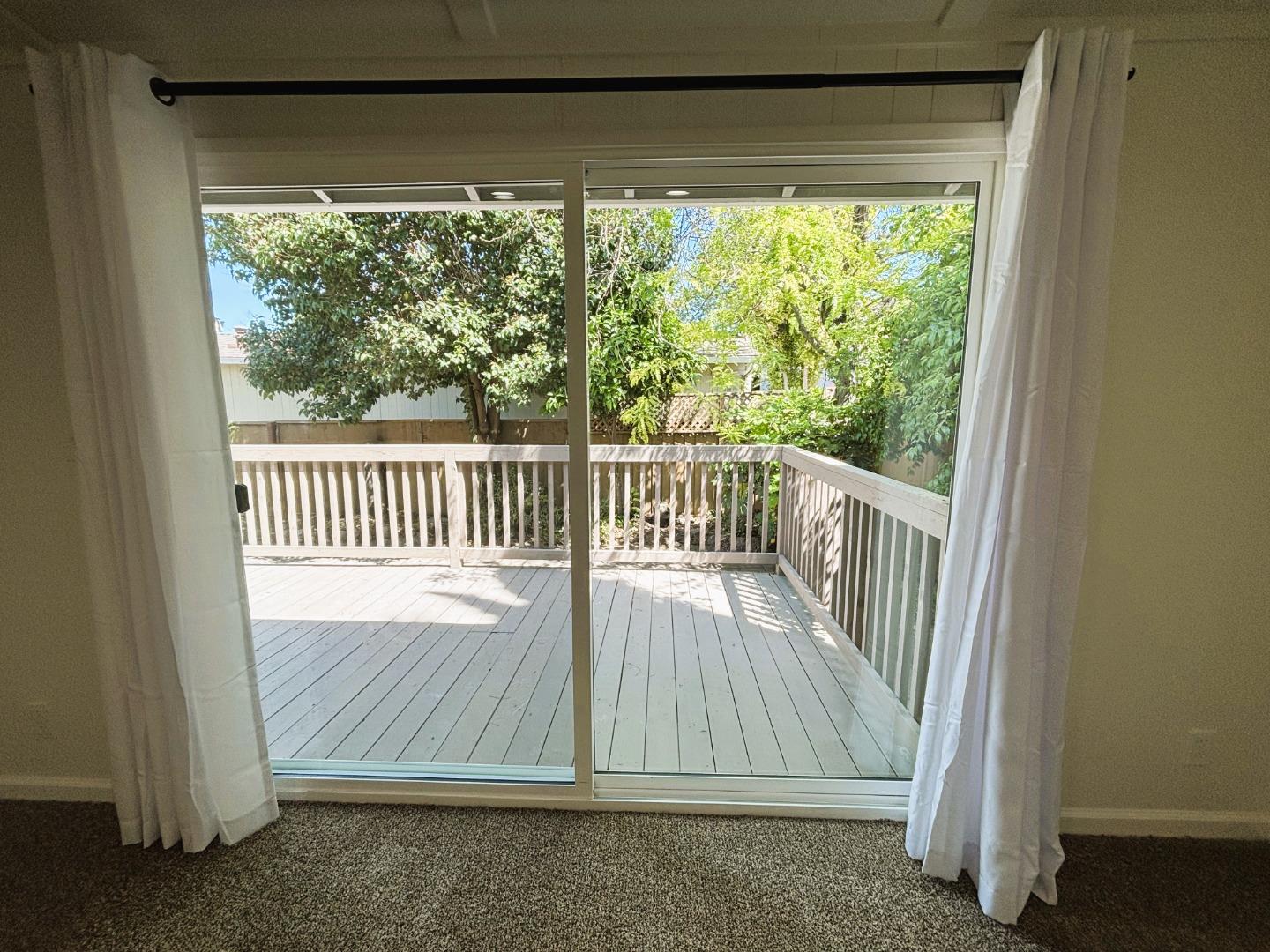 Detail Gallery Image 17 of 22 For 391 Millpond Dr #391,  San Jose,  CA 95125 - 2 Beds | 2 Baths