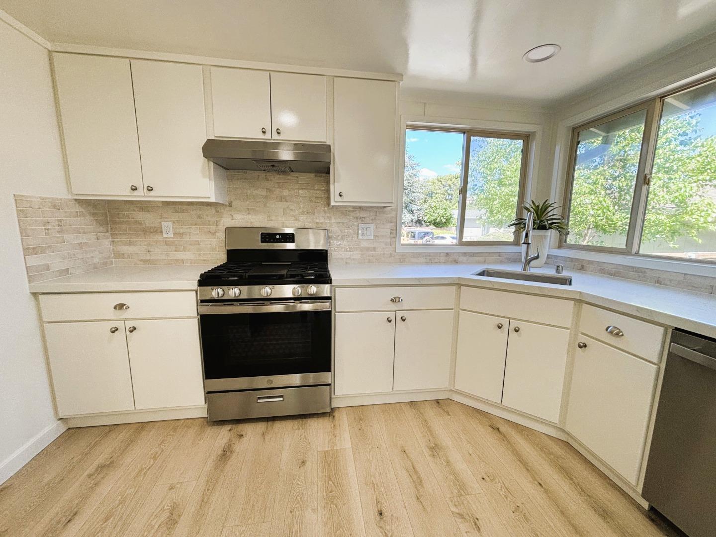 391 Millpond Drive UNIT 391, San Jose, CA, 95125