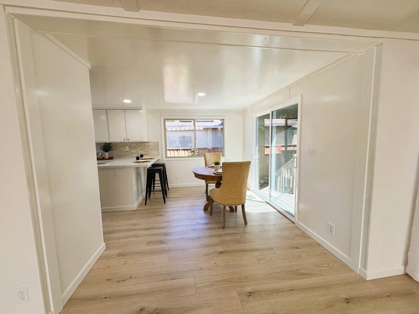 Detail Gallery Image 9 of 22 For 391 Millpond Dr #391,  San Jose,  CA 95125 - 2 Beds | 2 Baths