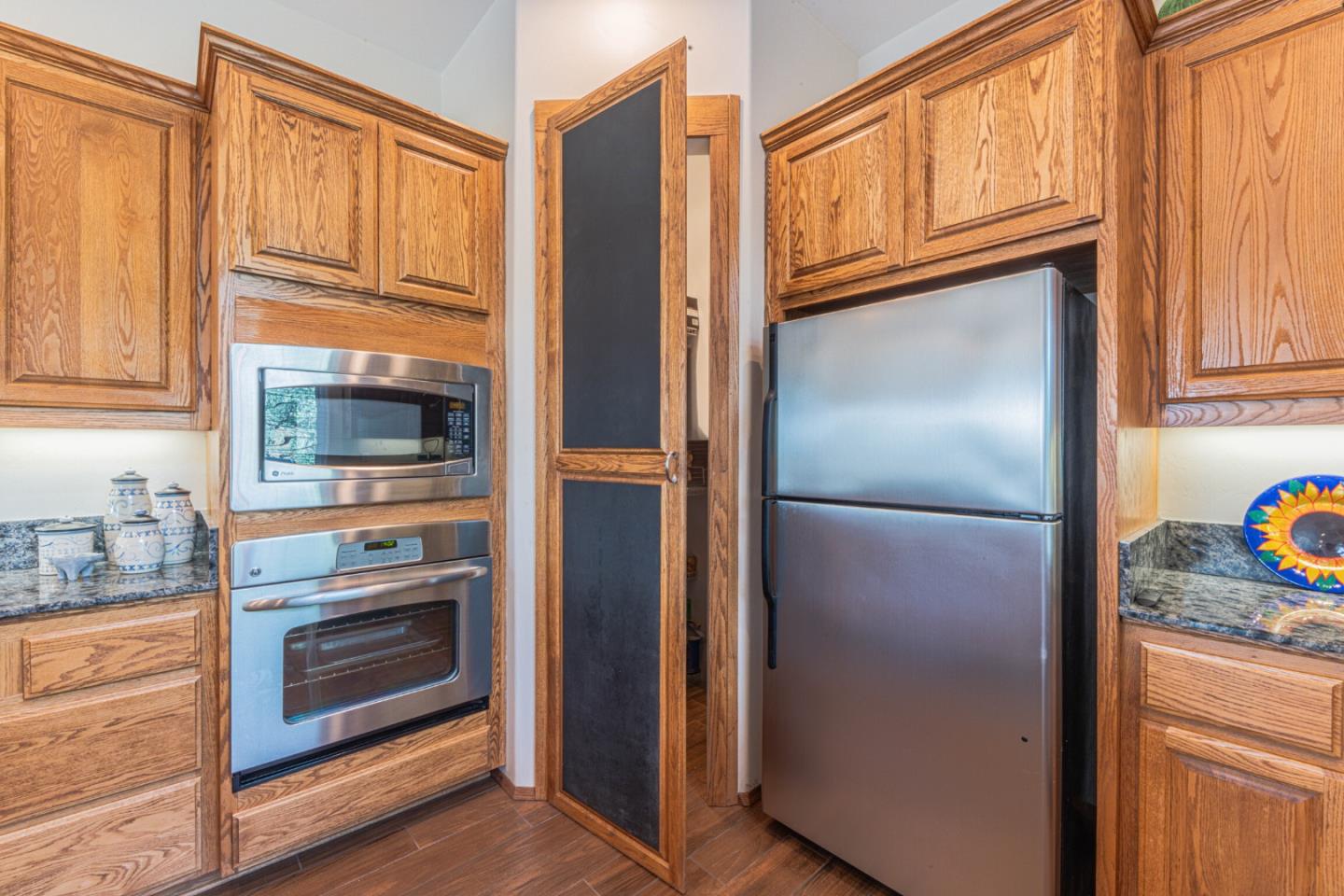 Detail Gallery Image 15 of 38 For 2188 Ridge Rider Rd, Bradley_SLP,  CA 93426 - 5 Beds | 3 Baths