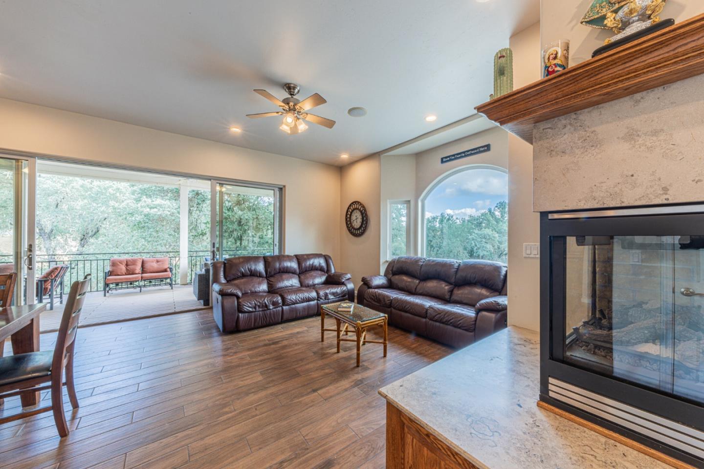 Detail Gallery Image 7 of 38 For 2188 Ridge Rider Rd, Bradley_SLP,  CA 93426 - 5 Beds | 3 Baths