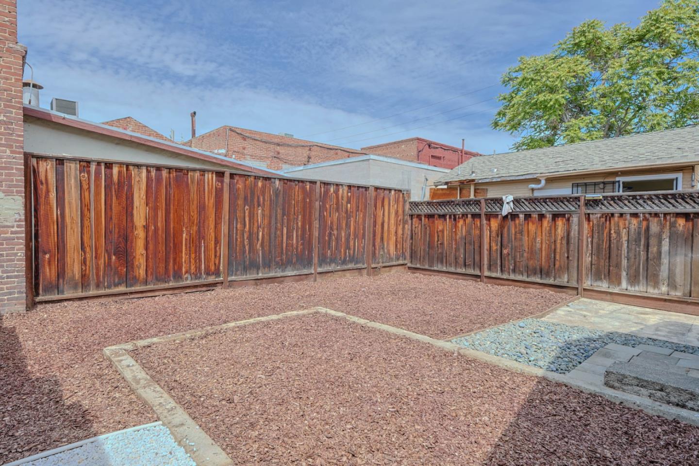 Detail Gallery Image 24 of 29 For 421 Elizabeth St, San Jose,  CA 95112 - 2 Beds | 1 Baths