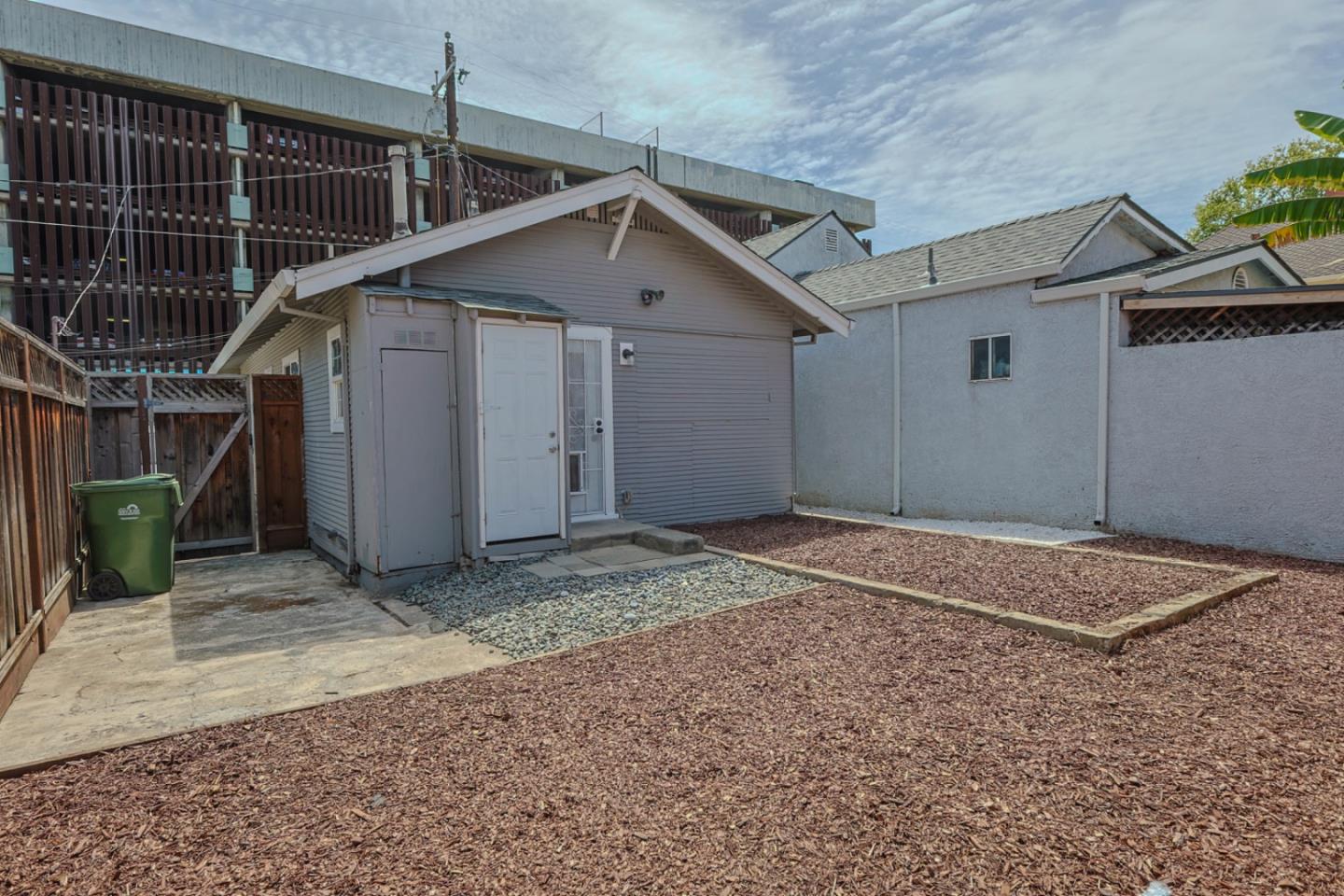 Detail Gallery Image 26 of 29 For 421 Elizabeth St, San Jose,  CA 95112 - 2 Beds | 1 Baths