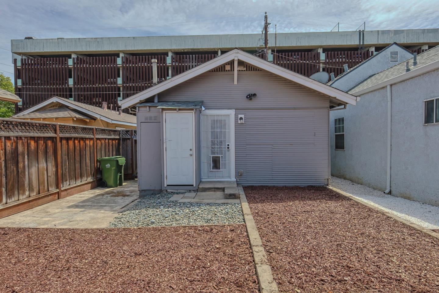 Detail Gallery Image 27 of 29 For 421 Elizabeth St, San Jose,  CA 95112 - 2 Beds | 1 Baths