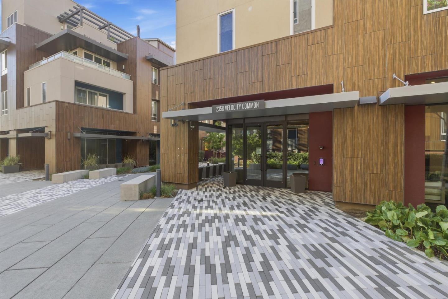 Detail Gallery Image 38 of 90 For 2358 Velocity Cmn #206,  Fremont,  CA 94539 - 2 Beds | 2 Baths