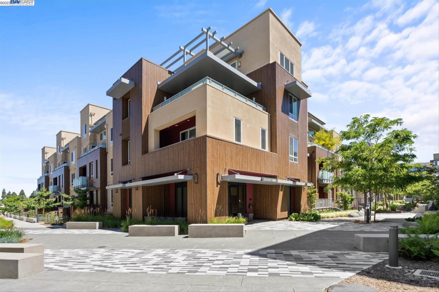 Detail Gallery Image 40 of 90 For 2358 Velocity Cmn #206,  Fremont,  CA 94539 - 2 Beds | 2 Baths