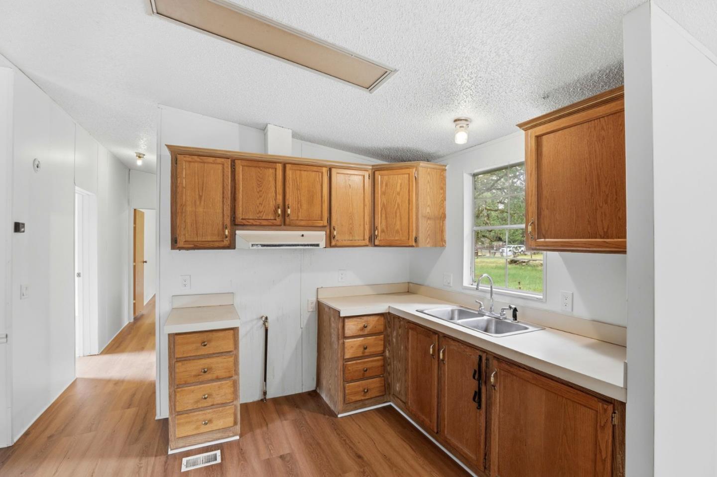 Detail Gallery Image 20 of 51 For 41800 Tassajara Rd, Carmel Valley,  CA 93924 - 2 Beds | 2 Baths