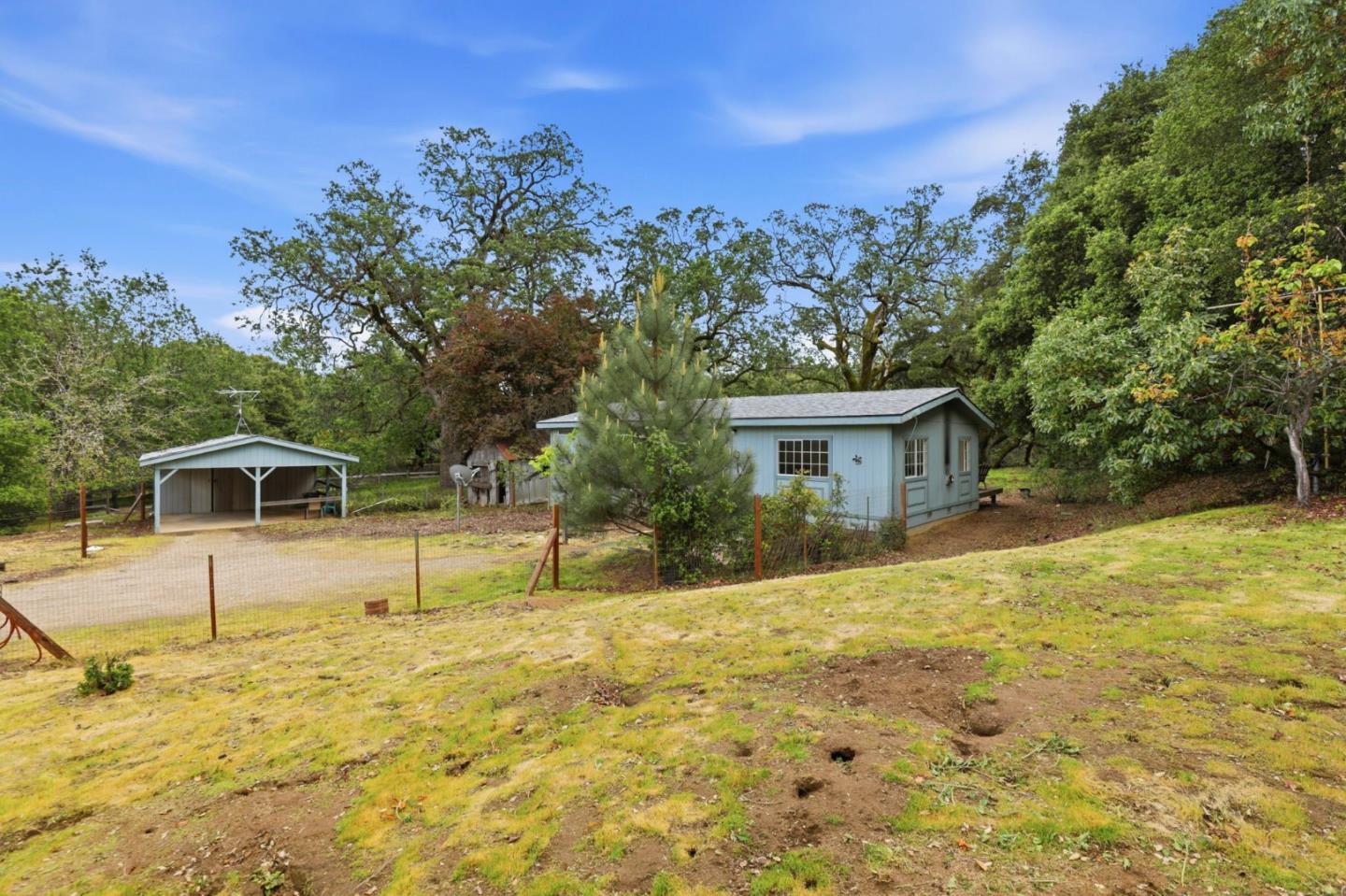 Detail Gallery Image 6 of 51 For 41800 Tassajara Rd, Carmel Valley,  CA 93924 - 2 Beds | 2 Baths