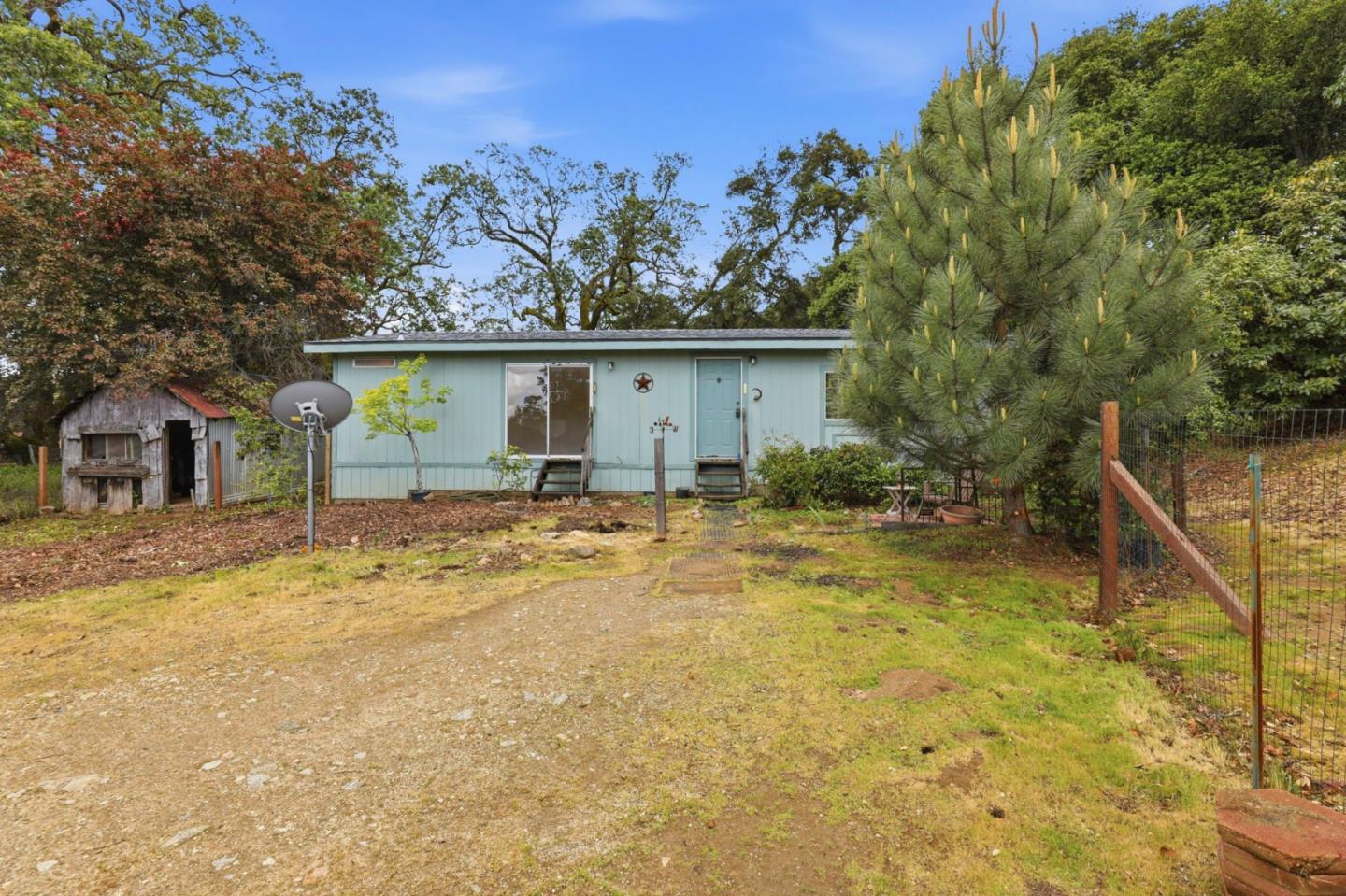 Detail Gallery Image 8 of 51 For 41800 Tassajara Rd, Carmel Valley,  CA 93924 - 2 Beds | 2 Baths