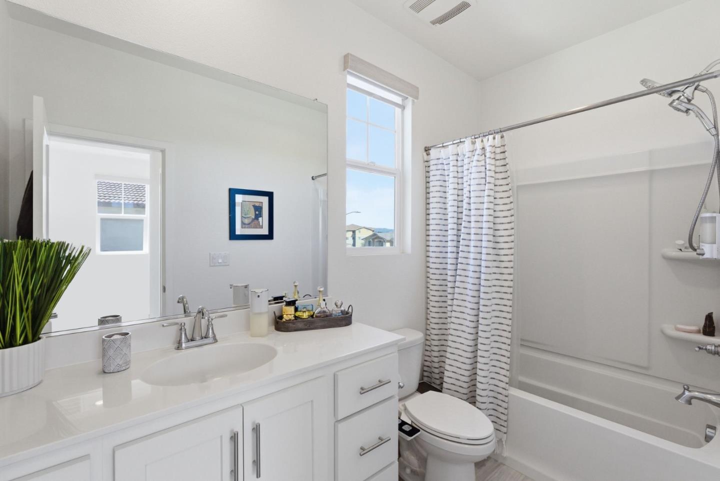 Detail Gallery Image 28 of 31 For 1325 Hernandez Way, Gilroy,  CA 95020 - 4 Beds | 3 Baths