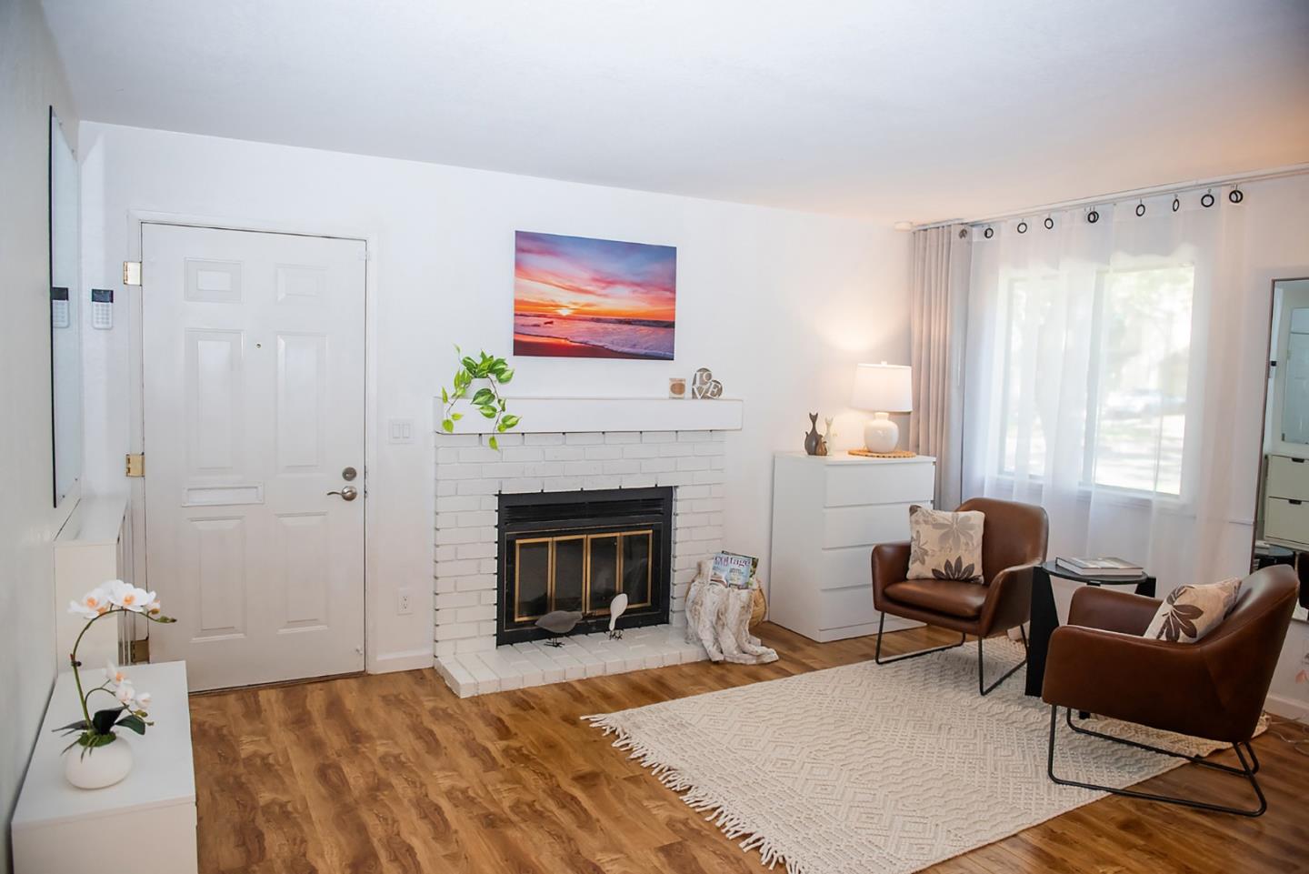 Photo #5: ML82042980 Listing: Photo #5