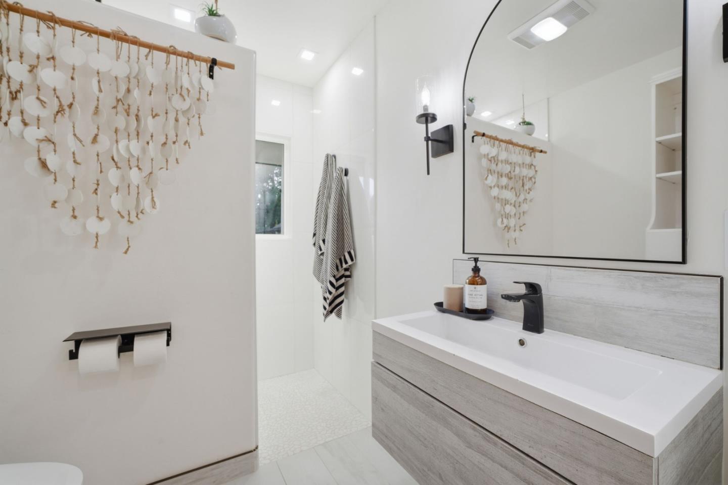 Detail Gallery Image 24 of 46 For 7561 Miller Ave, Gilroy,  CA 95020 - 5 Beds | 3 Baths