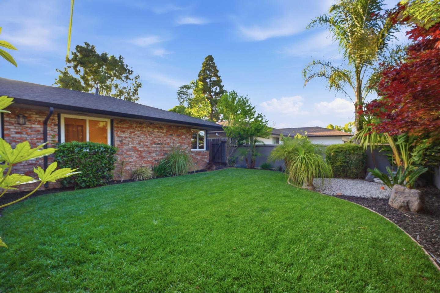 Detail Gallery Image 3 of 46 For 7561 Miller Ave, Gilroy,  CA 95020 - 5 Beds | 3 Baths