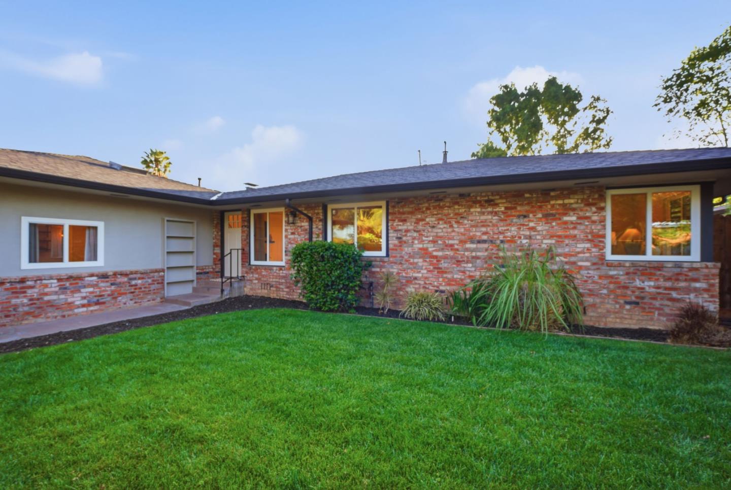 Detail Gallery Image 4 of 46 For 7561 Miller Ave, Gilroy,  CA 95020 - 5 Beds | 3 Baths