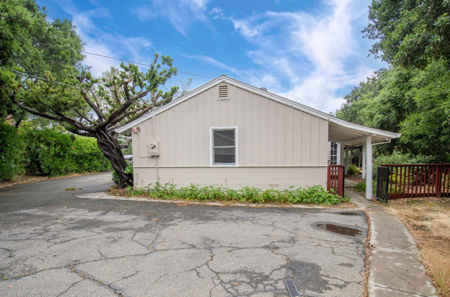 Detail Gallery Image 11 of 23 For 18627 Ambleside Ln, Saratoga,  CA 95070 - 4 Beds | 2 Baths