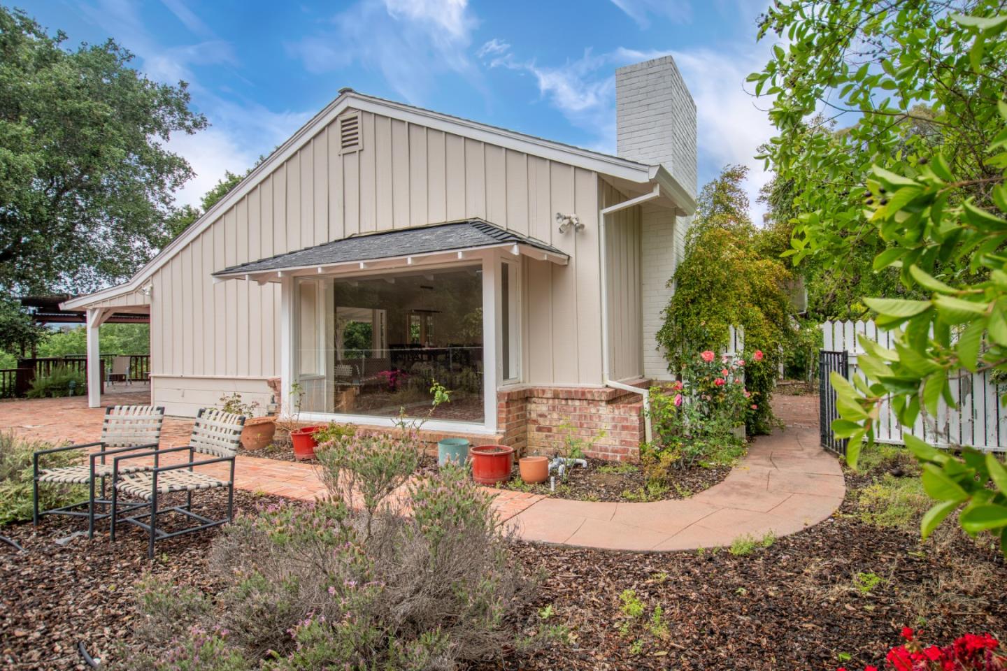 Detail Gallery Image 16 of 23 For 18627 Ambleside Ln, Saratoga,  CA 95070 - 4 Beds | 2 Baths