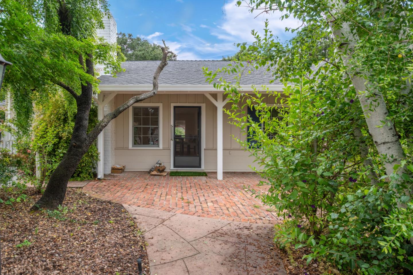 Detail Gallery Image 17 of 23 For 18627 Ambleside Ln, Saratoga,  CA 95070 - 4 Beds | 2 Baths