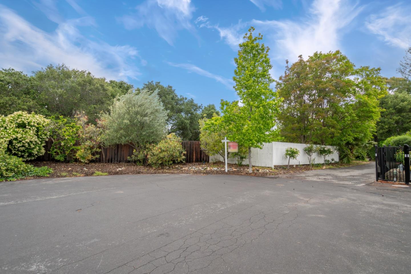 Detail Gallery Image 18 of 23 For 18627 Ambleside Ln, Saratoga,  CA 95070 - 4 Beds | 2 Baths