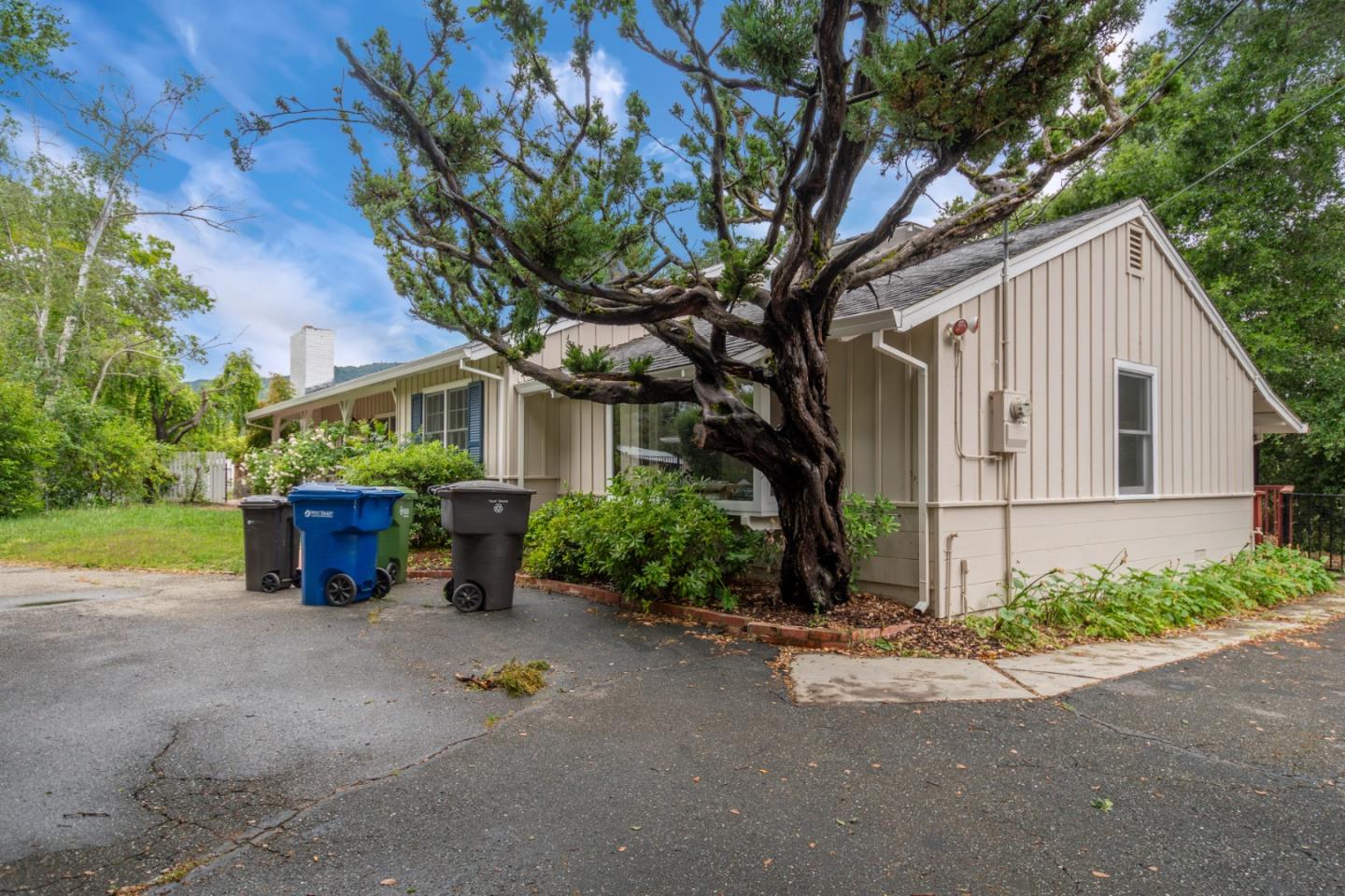 Detail Gallery Image 20 of 23 For 18627 Ambleside Ln, Saratoga,  CA 95070 - 4 Beds | 2 Baths