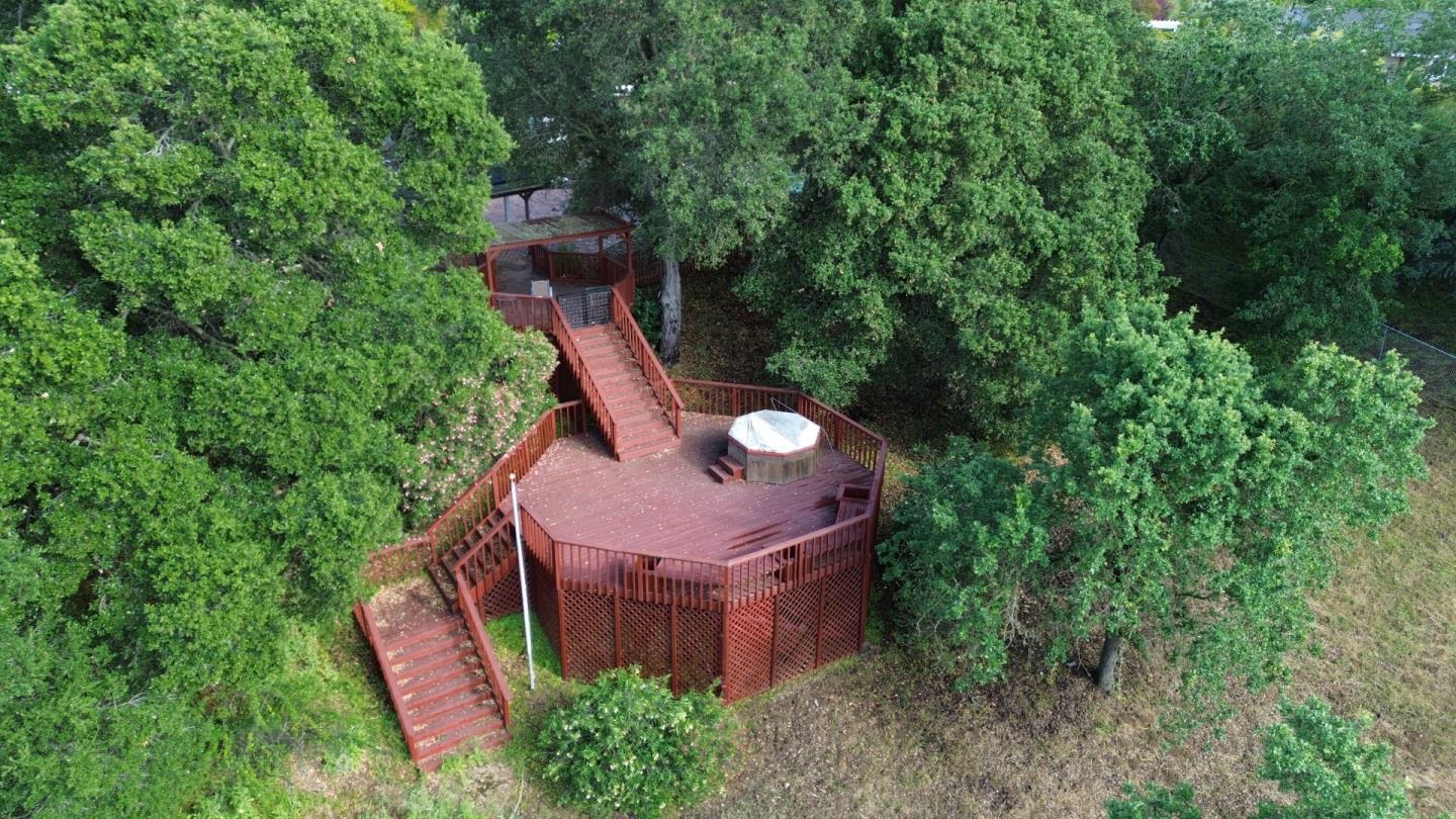 Detail Gallery Image 5 of 23 For 18627 Ambleside Ln, Saratoga,  CA 95070 - 4 Beds | 2 Baths