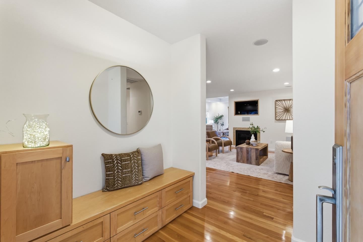 Detail Gallery Image 10 of 47 For 1095 Noriega Ave, Sunnyvale,  CA 94086 - 3 Beds | 2 Baths