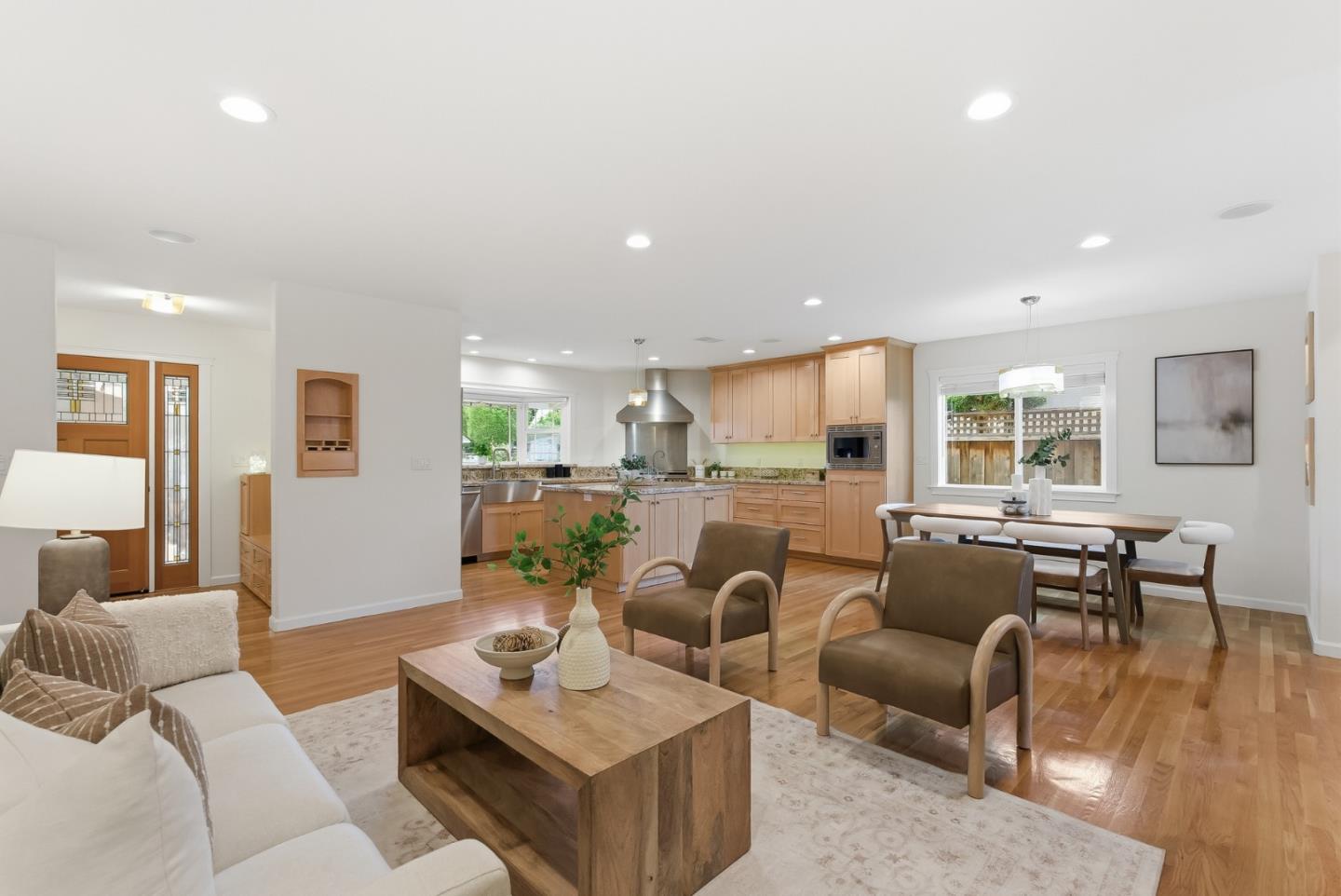 Detail Gallery Image 12 of 47 For 1095 Noriega Ave, Sunnyvale,  CA 94086 - 3 Beds | 2 Baths