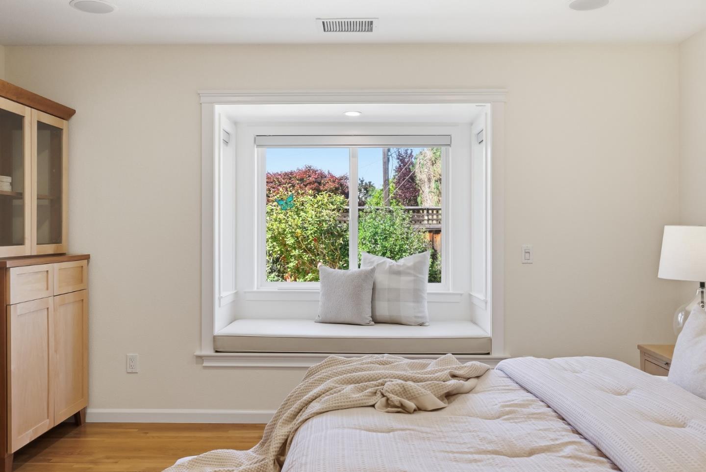 Detail Gallery Image 23 of 47 For 1095 Noriega Ave, Sunnyvale,  CA 94086 - 3 Beds | 2 Baths