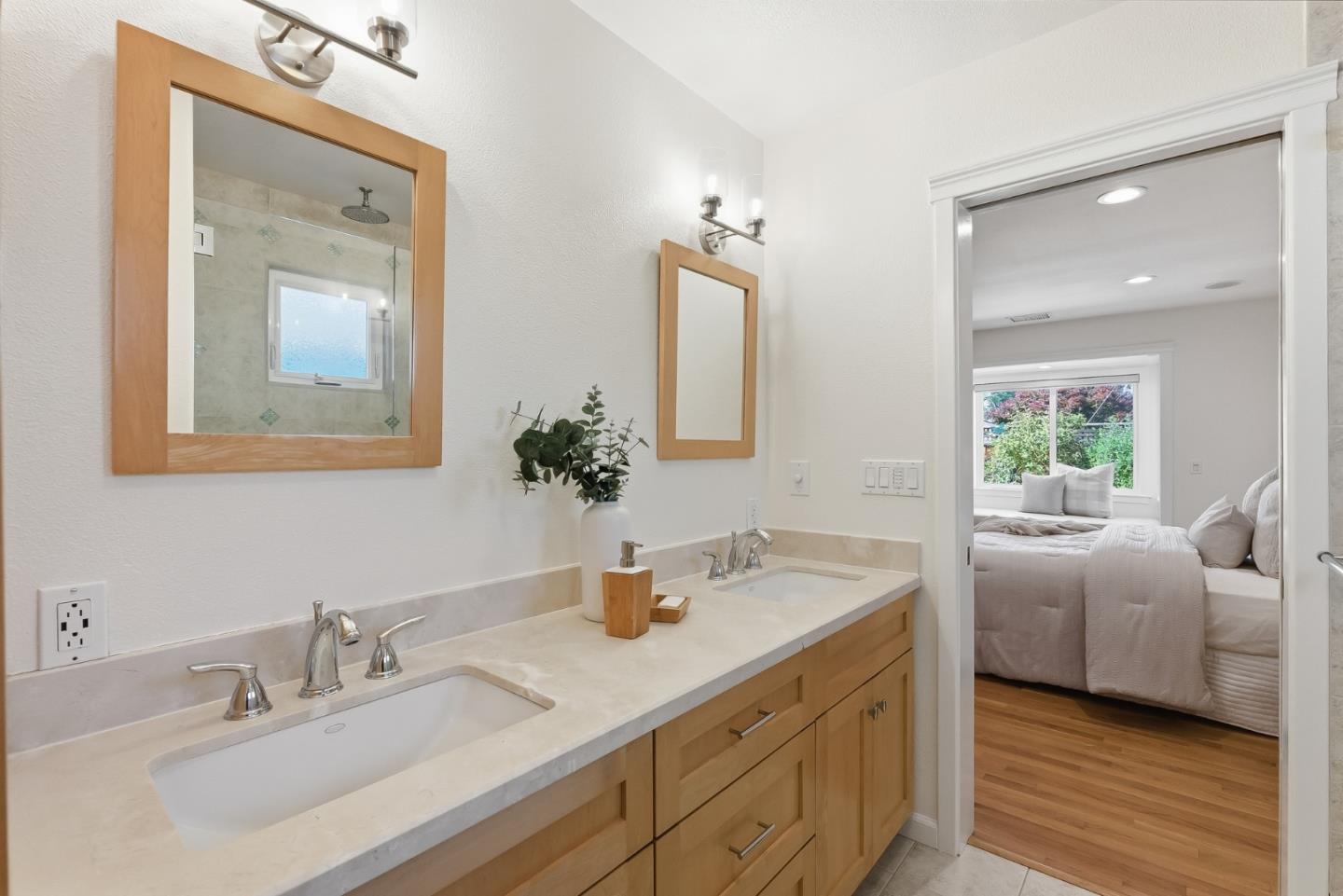 Detail Gallery Image 25 of 47 For 1095 Noriega Ave, Sunnyvale,  CA 94086 - 3 Beds | 2 Baths