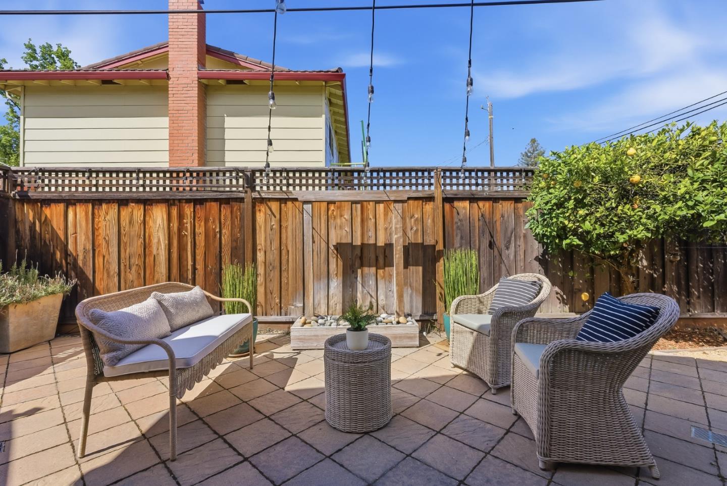 Detail Gallery Image 35 of 47 For 1095 Noriega Ave, Sunnyvale,  CA 94086 - 3 Beds | 2 Baths