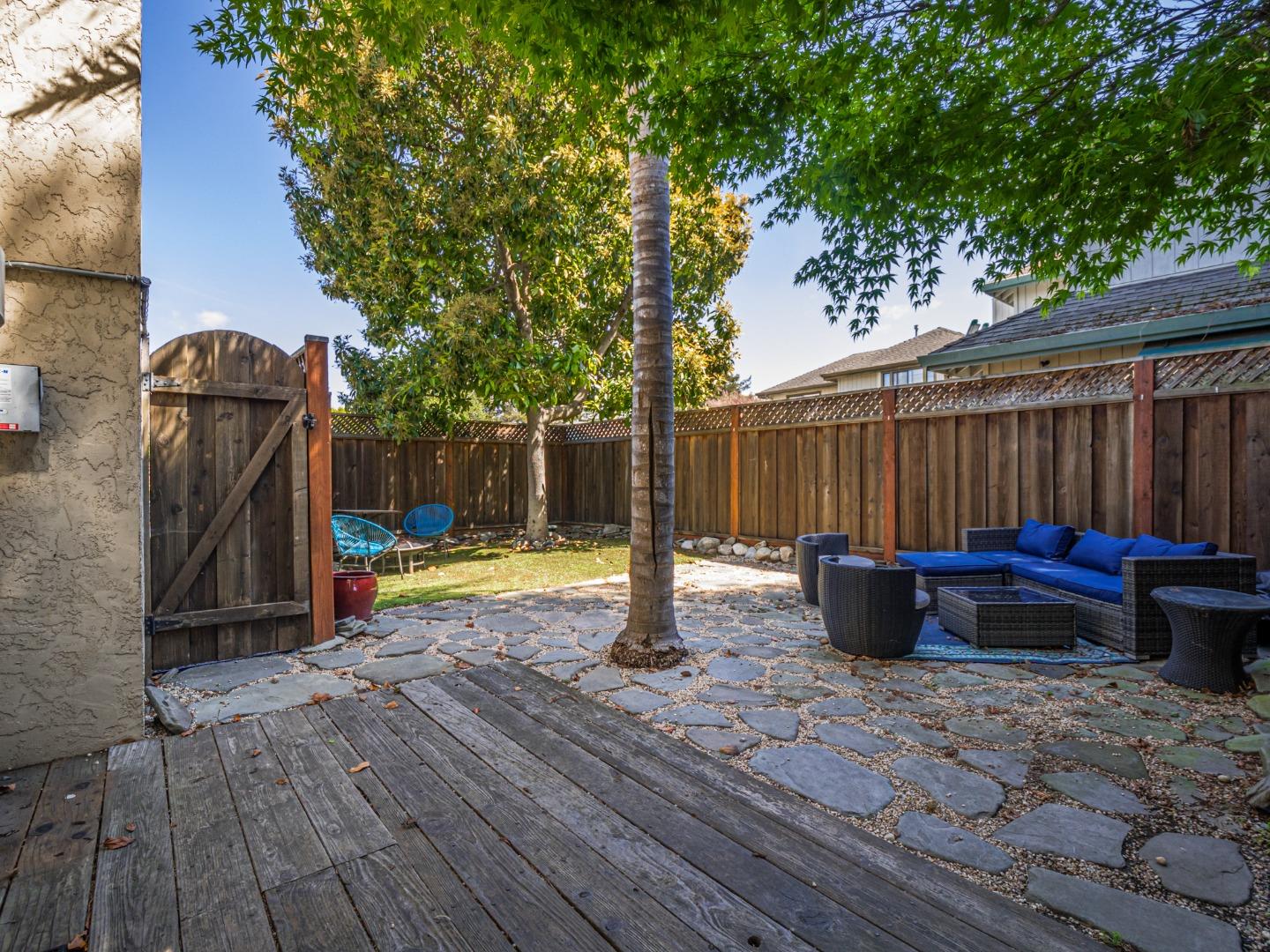 Detail Gallery Image 36 of 46 For 1764 Del Mar Ct, Santa Cruz,  CA 95062 - 3 Beds | 2/1 Baths