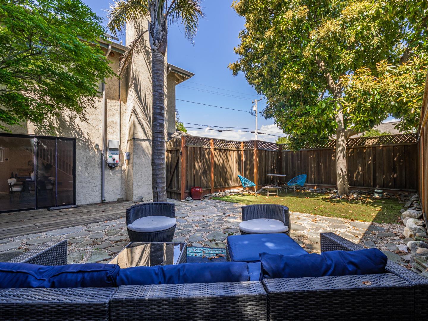 Detail Gallery Image 37 of 46 For 1764 Del Mar Ct, Santa Cruz,  CA 95062 - 3 Beds | 2/1 Baths