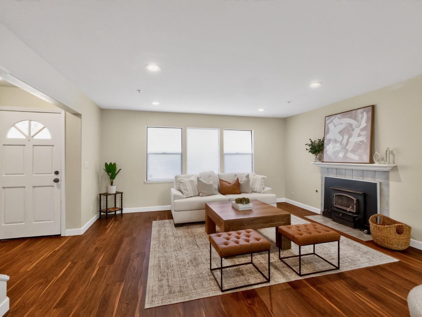 Detail Gallery Image 7 of 46 For 1764 Del Mar Ct, Santa Cruz,  CA 95062 - 3 Beds | 2/1 Baths