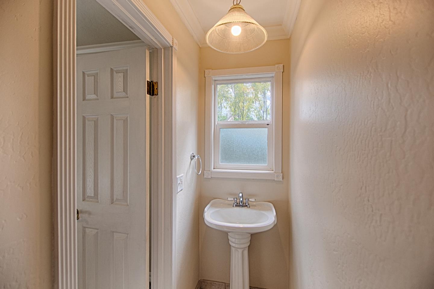 Detail Gallery Image 21 of 40 For 142 Thunderbird Dr, Aptos,  CA 95003 - 3 Beds | 2/1 Baths