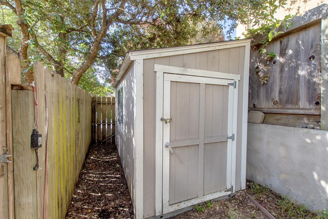 Detail Gallery Image 29 of 40 For 142 Thunderbird Dr, Aptos,  CA 95003 - 3 Beds | 2/1 Baths