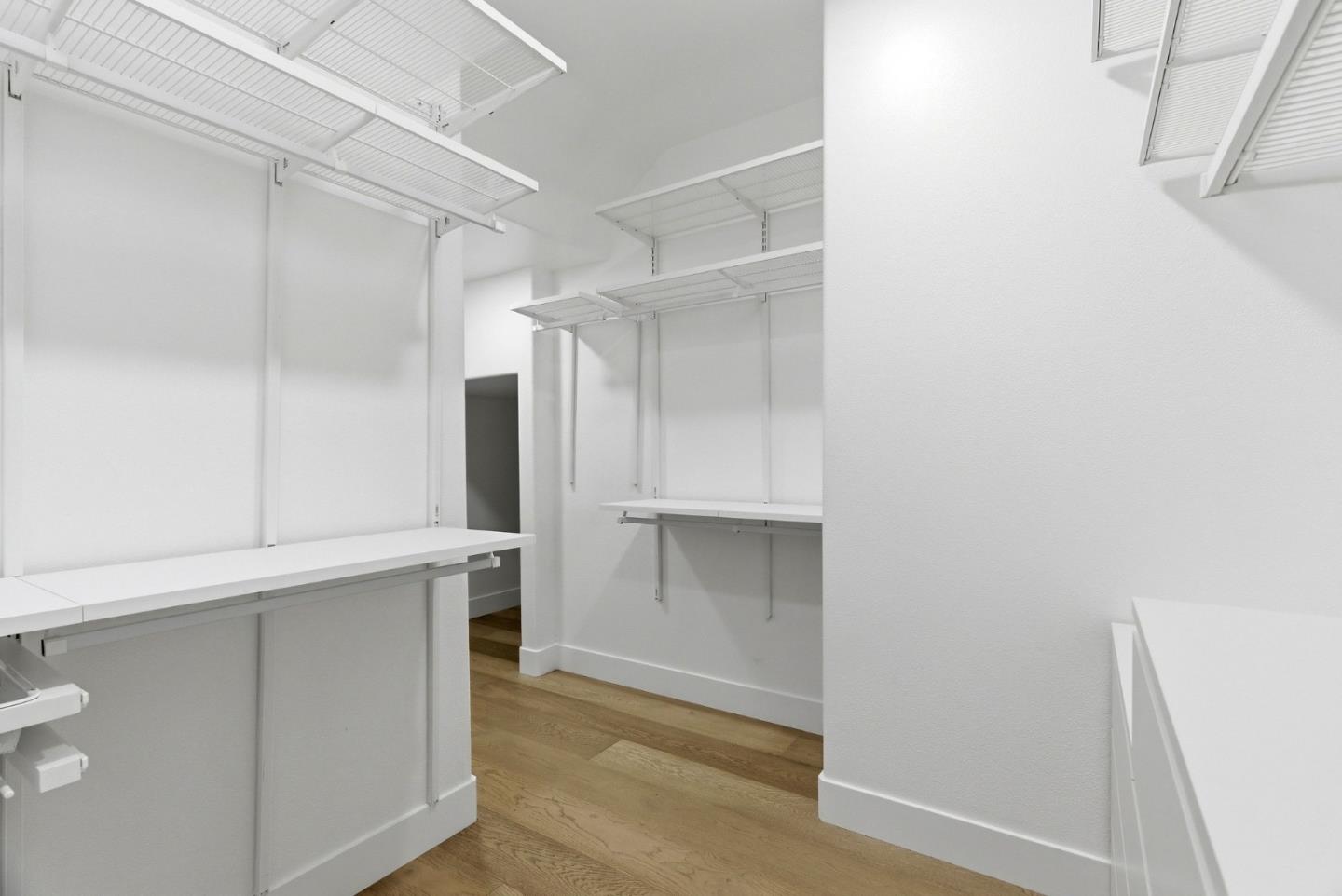 Detail Gallery Image 25 of 53 For 2631 Club Dr, Gilroy,  CA 95020 - 5 Beds | 3/1 Baths