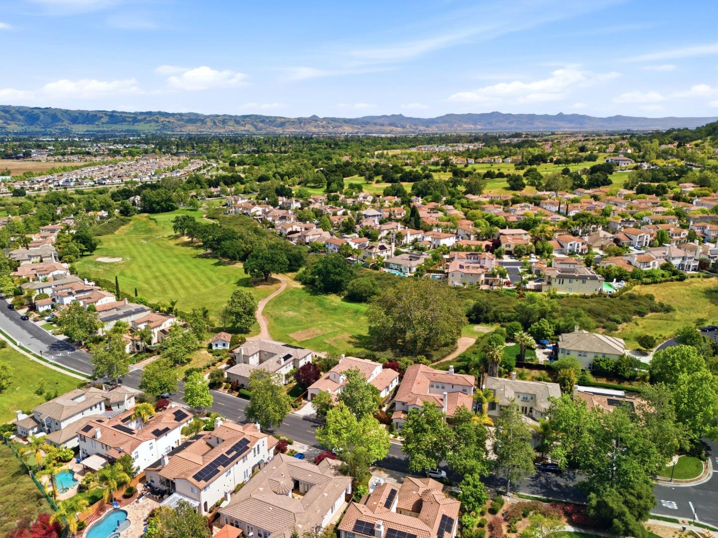 Detail Gallery Image 42 of 53 For 2631 Club Dr, Gilroy,  CA 95020 - 5 Beds | 3/1 Baths