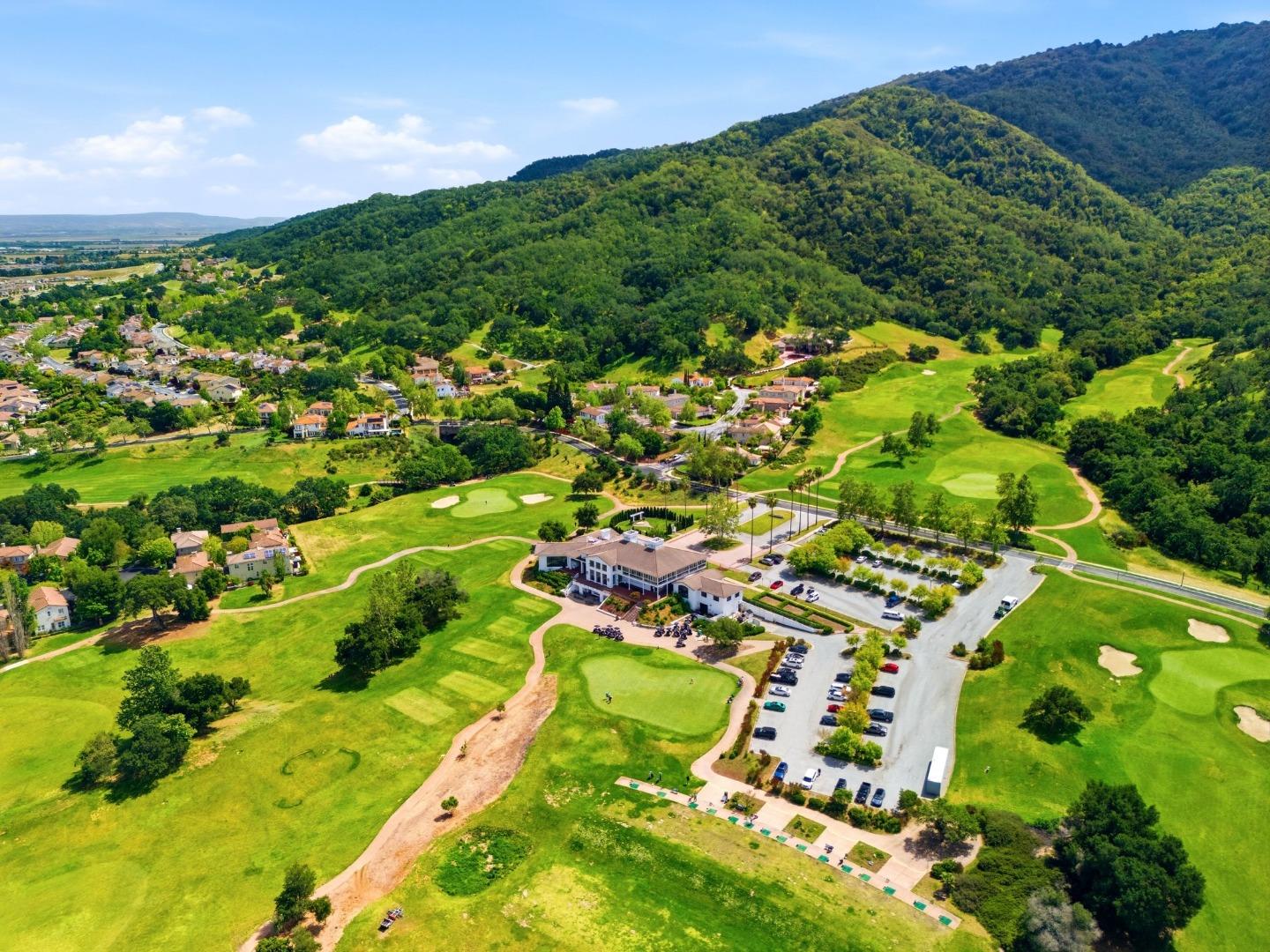 Detail Gallery Image 44 of 53 For 2631 Club Dr, Gilroy,  CA 95020 - 5 Beds | 3/1 Baths