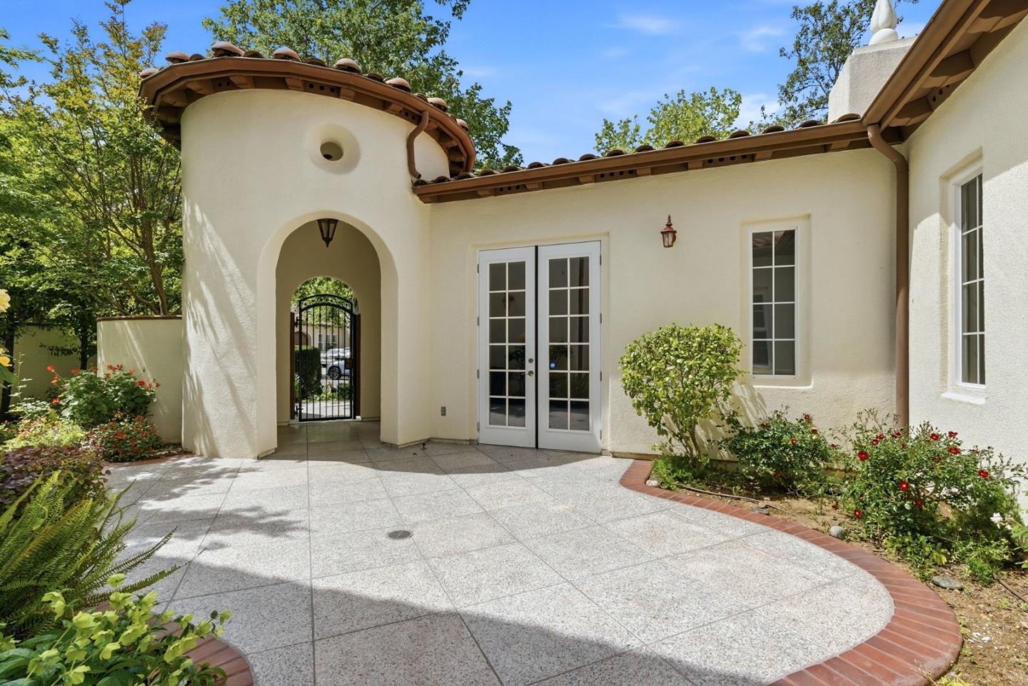 Detail Gallery Image 47 of 53 For 2631 Club Dr, Gilroy,  CA 95020 - 5 Beds | 3/1 Baths