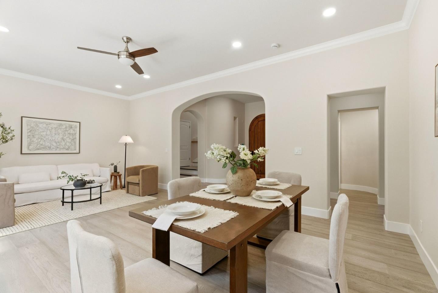 Detail Gallery Image 5 of 53 For 2631 Club Dr, Gilroy,  CA 95020 - 5 Beds | 3/1 Baths