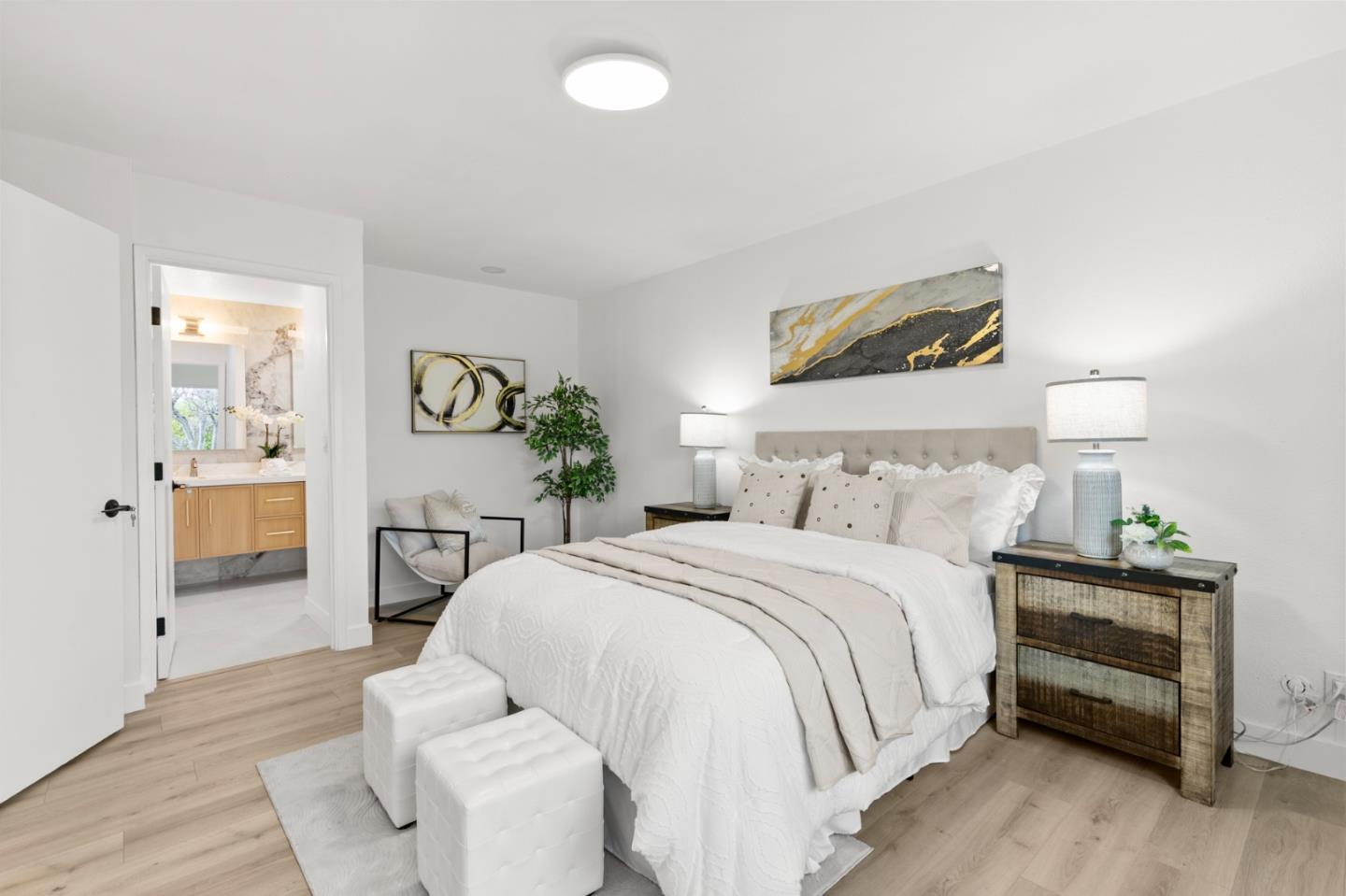 Detail Gallery Image 8 of 17 For 3282 Loma Alta Dr, Santa Clara,  CA 95051 - 4 Beds | 2/1 Baths