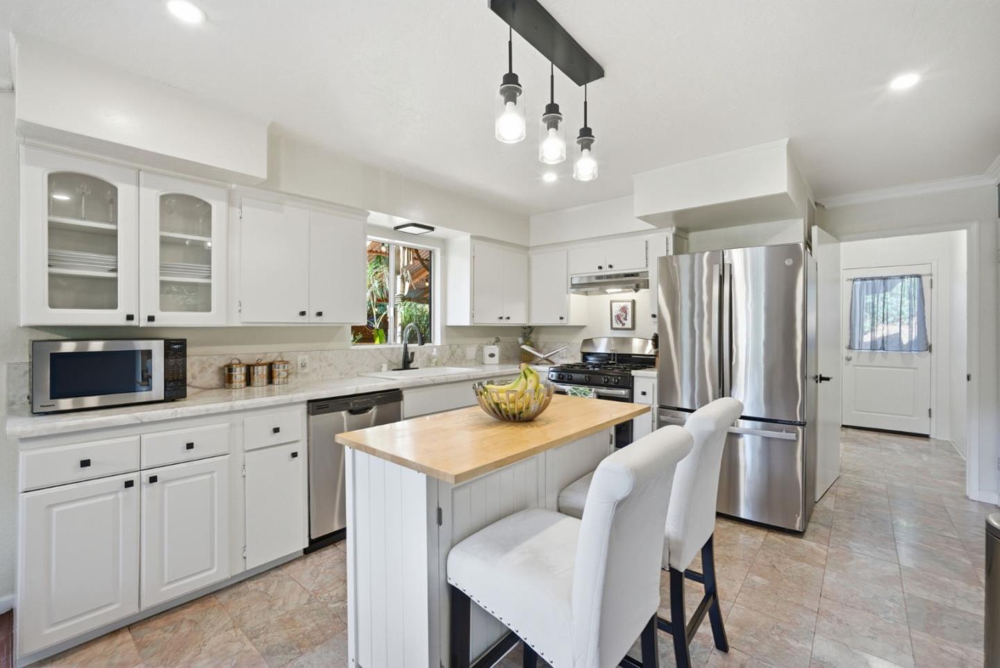 Detail Gallery Image 13 of 55 For 8684 Hihn Rd, Ben Lomond,  CA 95005 - 3 Beds | 2/1 Baths