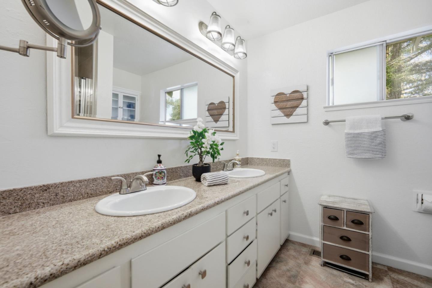 Detail Gallery Image 23 of 55 For 8684 Hihn Rd, Ben Lomond,  CA 95005 - 3 Beds | 2/1 Baths